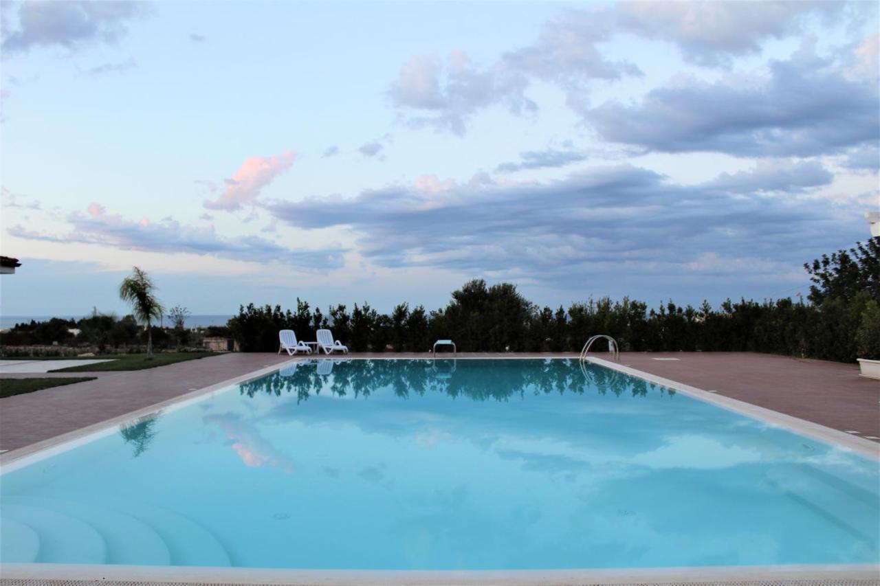 Villa Maria - Apartments In Villa With Pool Polignano a Mare Buitenkant foto